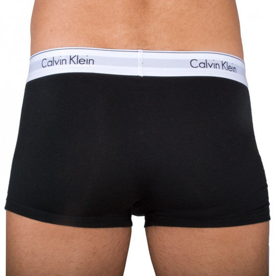2PACK fekete Calvin Klein férfi boxeralsó (NB1086A-001)