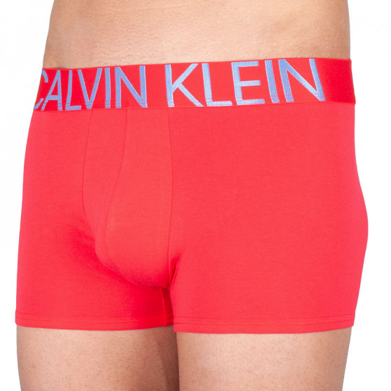 Calvin Klein Piros  férfi boxeralsó (NB1703A-2ZH)
