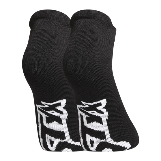 Styx Fekete rövid zokni fehér logóval (HN960)