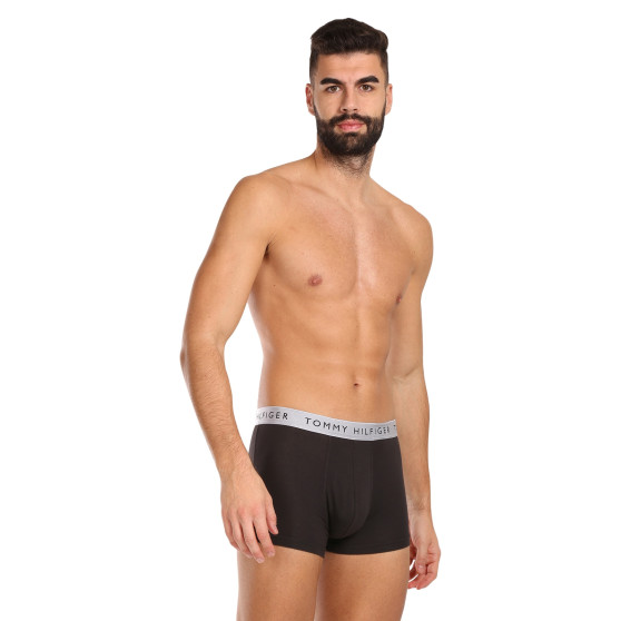 3PACK fekete Tommy Hilfiger férfi boxeralsó (UM0UM03028 0UB)