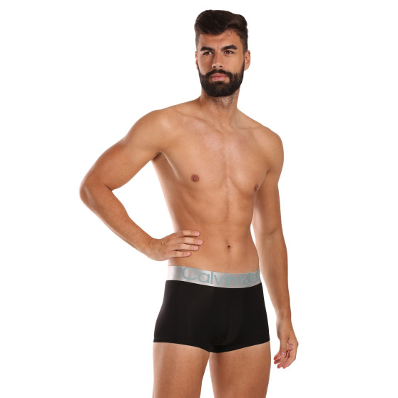 3PACK fekete Calvin Klein férfi boxeralsó (NB3074A-QTE)