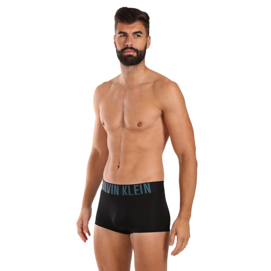 3PACK fekete Calvin Klein férfi boxeralsó (NB3611A-Q1L)