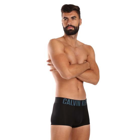 3PACK fekete Calvin Klein férfi boxeralsó (NB3611A-Q1L)