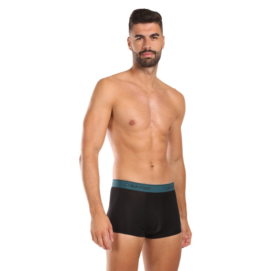 3PACK fekete Calvin Klein férfi boxeralsó (NB2569A-Q7E)